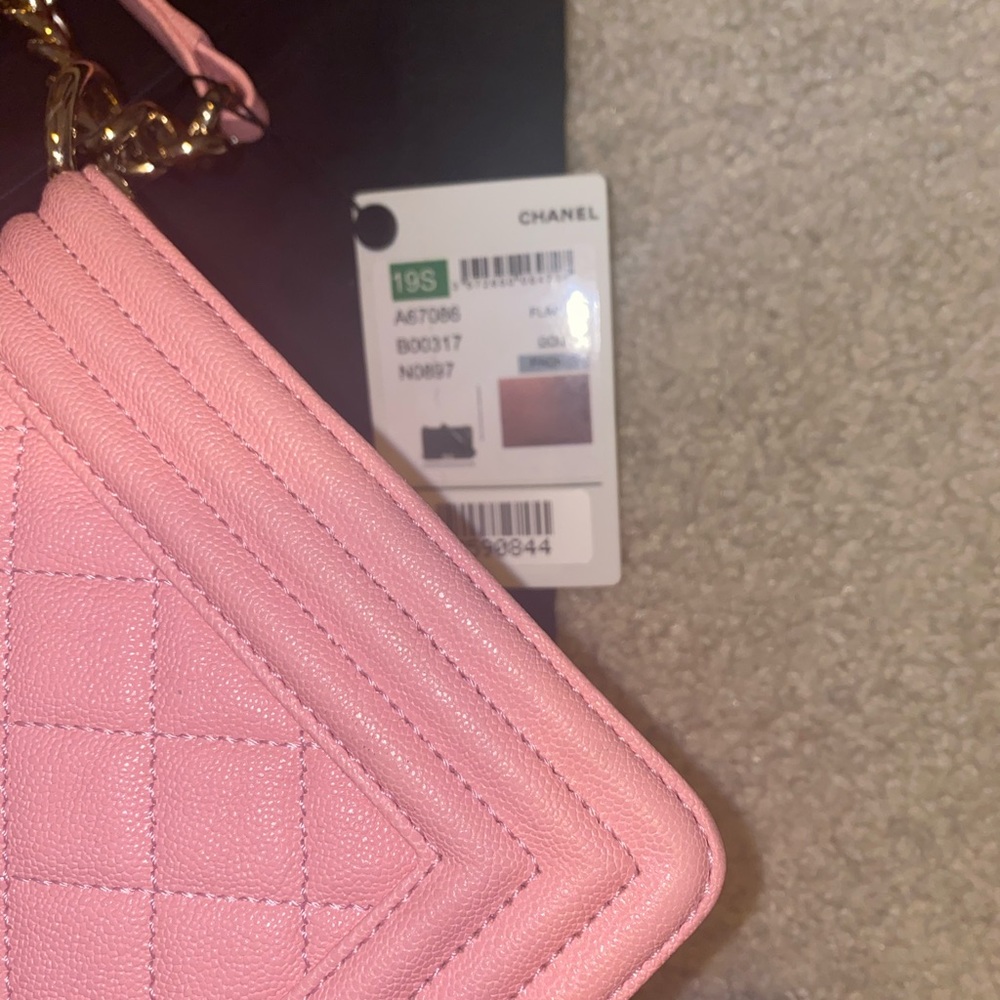 *SOLD* CHANEL Pink Caviar Boy Bag - Picture 3 of 16